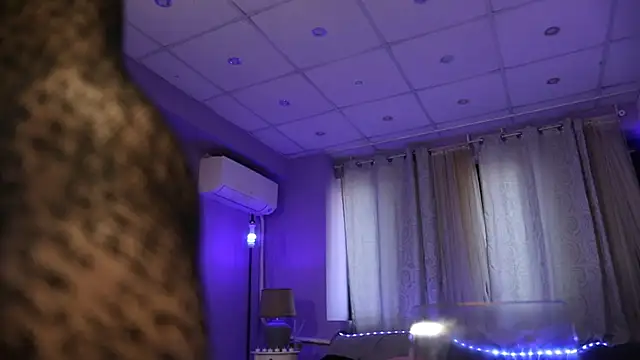 mandypeas online show from January 8, 2025, 11:43 am