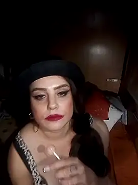 Snapshot of Salome93 chatting on November 4, 2025, 2:43 am Salome93 online show from November 4, 2025, 2:43 am