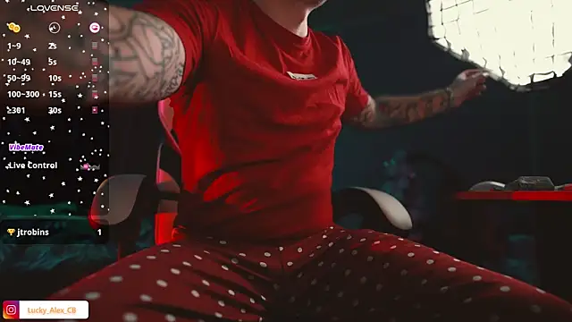 LuckyAlexx online show from December 31, 2024, 5:22 am