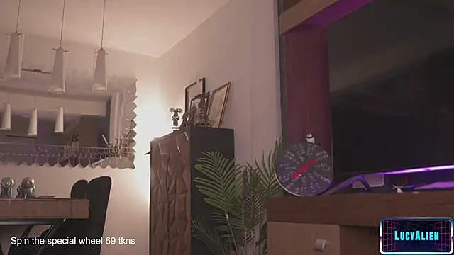 Snapshot of LucyAllenX chatting on January 19, 2025, 1:00 am LucyAllenX online show from January 19, 2025, 1:00 am