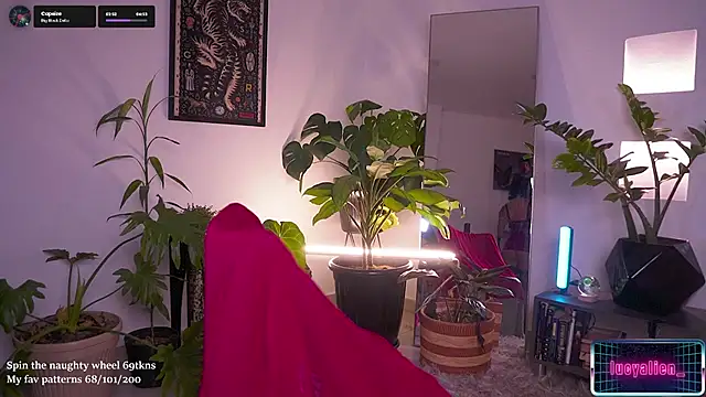 Snapshot of LucyAllenX chatting on September 30, 2025, 10:04 pm LucyAllenX online show from September 30, 2025, 10:04 pm