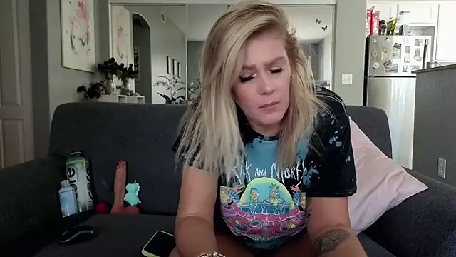 Lexi Shocker online show from September 16, 2025, 5:25 pm