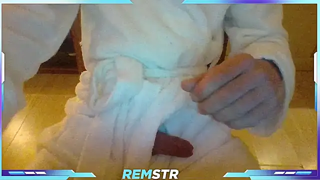 Snapshot of Remstr chatting on January 22, 2025, 9:43 pm Remstr online show from January 22, 2025, 9:43 pm