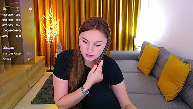  Mia Adams online show from December 5, 2024, 2:33 pm