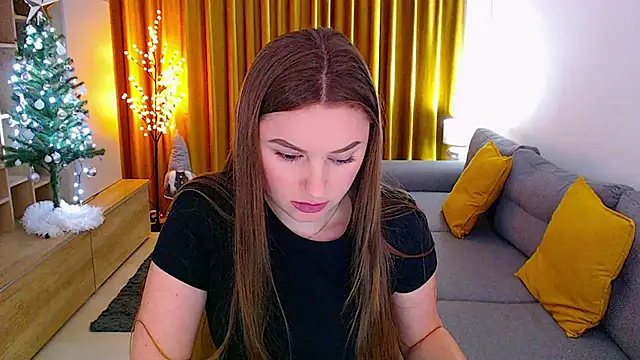  Mia Adams online show from December 21, 2024, 1:32 pm