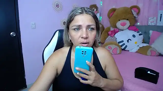 cum bigass online show from November 9, 2025, 12:03 pm