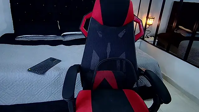 tyler hank01 online show from March 8, 2025, 3:24 pm