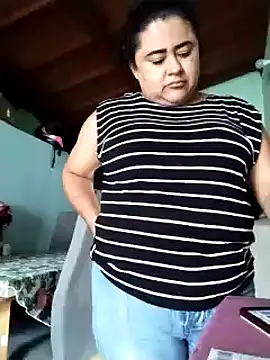 Monseratte21 online show from February 11, 2025, 6:33 pm