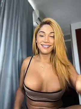 Snapshot of TastyTrap_18 chatting on December 5, 2025, 6:37 pm TastyTrap 18 online show from December 5, 2025, 6:37 pm