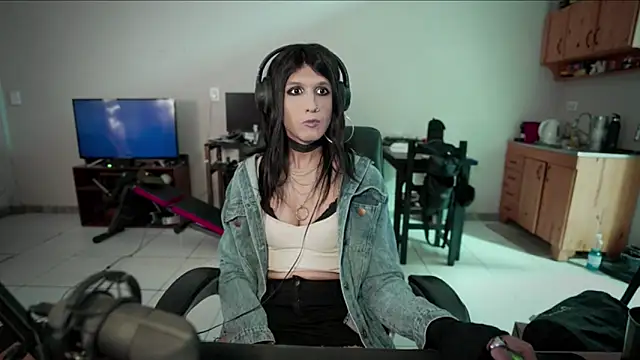 Snapshot of brenda_nataliaok chatting on January 28, 2025, 2:11 am brenda nataliaok online show from January 28, 2025, 2:11 am