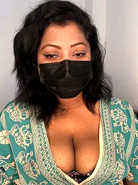 Snapshot of _Cute_ariana_ chatting on October 28, 2025, 5:00 am Cute ariana online show from October 28, 2025, 5:00 am