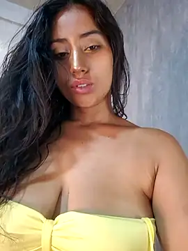 Valentinne z online show from February 5, 2025, 3:34 am