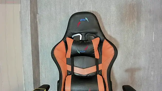 Valentinne z online show from September 9, 2025, 3:55 pm