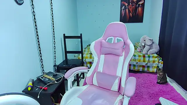 Hannah-grace online show from February 2, 2025, 10:57 am