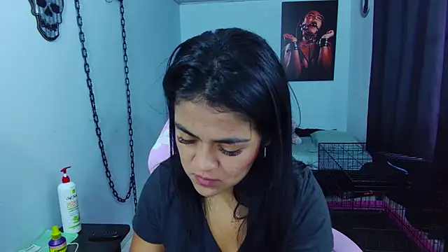 Hannah-grace online show from February 19, 2025, 12:11 pm