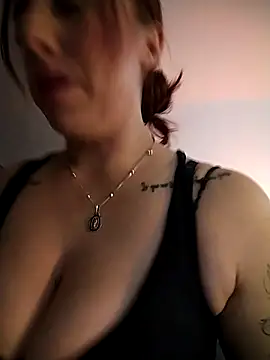 Snapshot of Sofhi_a20 chatting on November 13, 2025, 11:14 pm Sofhi a20 online show from November 13, 2025, 11:14 pm