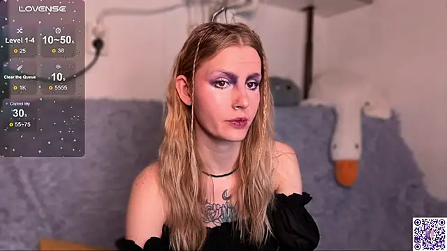 Snapshot of Chanel_Gill chatting on October 26, 2025, 6:47 pm Chanel Gill online show from October 26, 2025, 6:47 pm