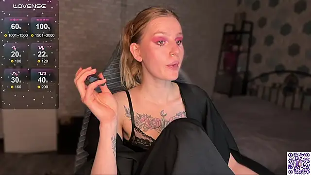 Snapshot of Chanel_Gill chatting on October 31, 2025, 6:31 pm Chanel Gill online show from October 31, 2025, 6:31 pm