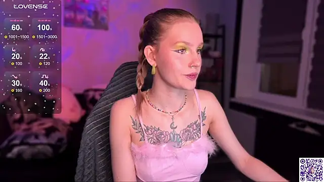 Snapshot of Chanel_Gill chatting on November 21, 2025, 7:45 pm Chanel Gill online show from November 21, 2025, 7:45 pm