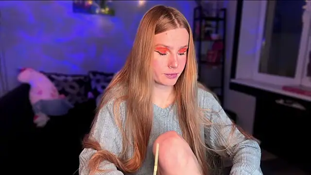 Snapshot of Chanel_Gill chatting on December 13, 2025, 7:53 pm Chanel Gill online show from December 13, 2025, 7:53 pm