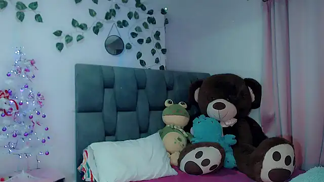 Snapshot of little_star_porn chatting on December 11, 2024, 8:47 am little star porn online show from December 11, 2024, 8:47 am