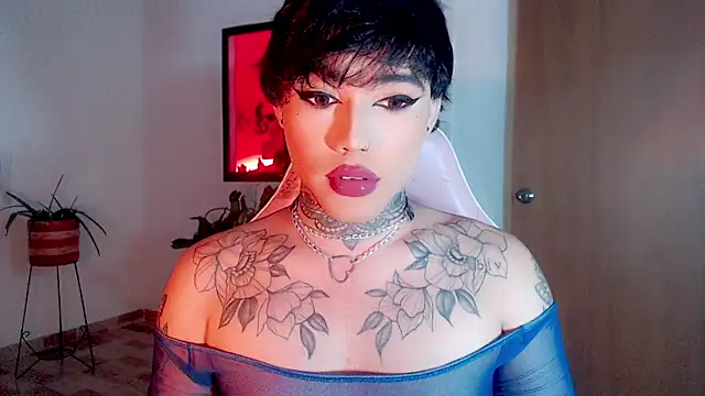 Snapshot of little_star_porn chatting on February 7, 2025, 6:56 pm little star porn online show from February 7, 2025, 6:56 pm