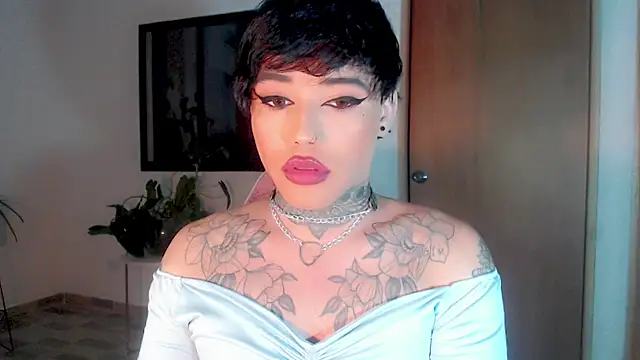 Snapshot of little_star_porn chatting on February 7, 2025, 11:03 pm little star porn online show from February 7, 2025, 11:03 pm