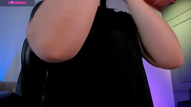 JennaOlsonX online show from February 5, 2025, 6:48 pm