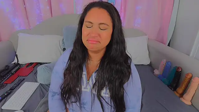 Snapshot of MeghanXO chatting on February 9, 2025, 12:30 pm MeghanXO online show from February 9, 2025, 12:30 pm