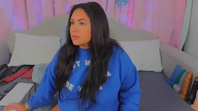 Snapshot of MeghanXO chatting on February 20, 2025, 2:46 pm MeghanXO online show from February 20, 2025, 2:46 pm