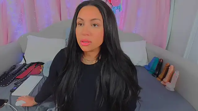 Snapshot of MeghanXO chatting on March 4, 2025, 3:22 am MeghanXO online show from March 4, 2025, 3:22 am