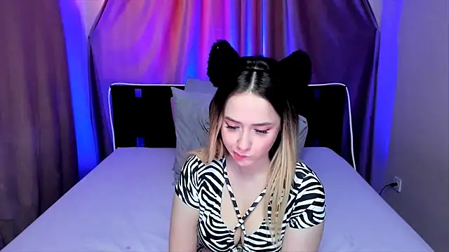 AriaSugar online show from February 13, 2025, 7:13 am