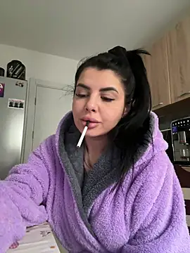 Snapshot of Scarlett-Dream chatting on January 23, 2025, 7:22 am Scarlett-Dream online show from January 23, 2025, 7:22 am