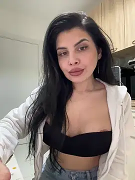 Snapshot of Scarlett-Dream chatting on January 31, 2025, 12:40 pm Scarlett-Dream online show from January 31, 2025, 12:40 pm