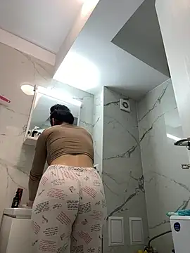 Snapshot of Scarlett-Dream chatting on February 4, 2025, 8:13 am Scarlett-Dream online show from February 4, 2025, 8:13 am