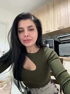 Snapshot of Scarlett-Dream chatting on February 5, 2025, 9:25 am Scarlett-Dream online show from February 5, 2025, 9:25 am