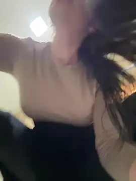 Snapshot of Scarlett-Dream chatting on February 6, 2025, 12:59 pm Scarlett-Dream online show from February 6, 2025, 12:59 pm