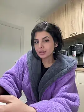 Snapshot of Scarlett-Dream chatting on February 12, 2025, 6:30 pm Scarlett-Dream online show from February 12, 2025, 6:30 pm