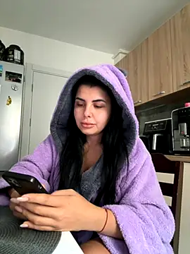 Snapshot of Scarlett-Dream chatting on September 15, 2025, 5:29 am Scarlett-Dream online show from September 15, 2025, 5:29 am