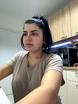 Snapshot of Scarlett-Dream chatting on November 20, 2025, 4:12 am Scarlett-Dream online show from November 20, 2025, 4:12 am