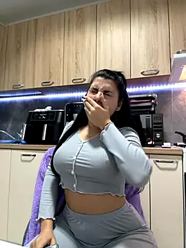 Snapshot of Scarlett-Dream chatting on November 21, 2025, 4:22 am Scarlett-Dream online show from November 21, 2025, 4:22 am