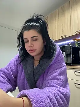 Snapshot of Scarlett-Dream chatting on November 26, 2025, 4:13 am Scarlett-Dream online show from November 26, 2025, 4:13 am