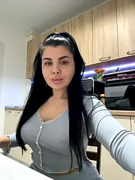 Snapshot of Scarlett-Dream chatting on December 2, 2025, 3:34 am Scarlett-Dream online show from December 2, 2025, 3:34 am