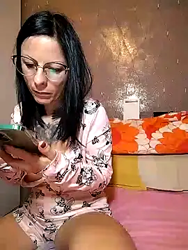 BoccadiFata online show from December 5, 2024, 4:44 pm