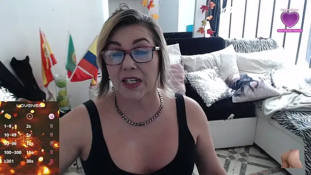 Myrnasexxx online show from February 7, 2025, 4:46 pm