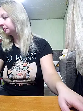 BustyBlond online show from November 25, 2025, 4:45 am