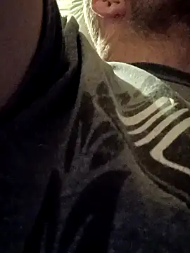 Snapshot of 420pussylickr chatting on December 4, 2025, 8:01 am 420pussylickr online show from December 4, 2025, 8:01 am