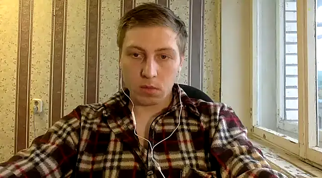 Snapshot of darienlarge chatting on December 5, 2024, 9:50 am darienlarge online show from December 5, 2024, 9:50 am