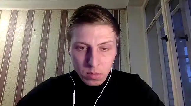 Snapshot of darienlarge chatting on December 5, 2024, 1:17 pm darienlarge online show from December 5, 2024, 1:17 pm