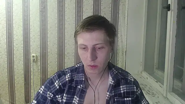 Snapshot of darienlarge chatting on January 18, 2025, 10:49 pm darienlarge online show from January 18, 2025, 10:49 pm